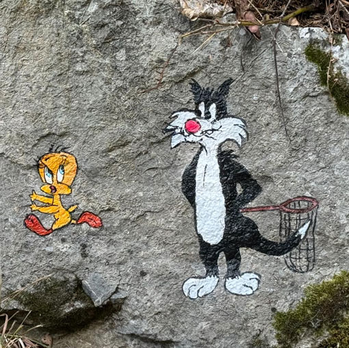 Titi et Grosminet, peinture sur rochers