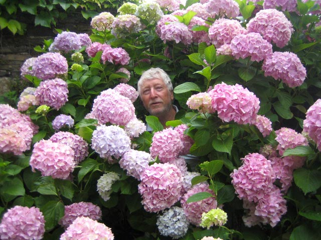 Willy Läng amoureux du monde et de la nature ne manque jamais d'humour ! Willy Läng, peintre de poyas